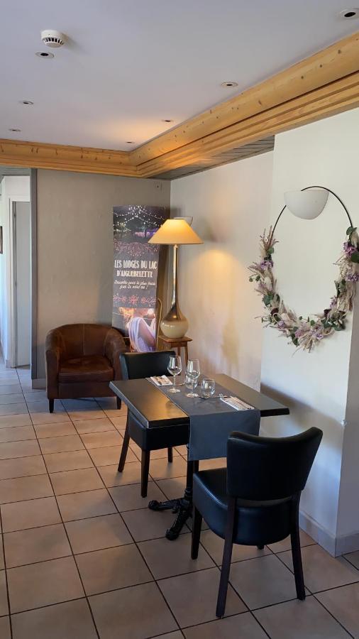 拉克 莱斯小屋酒店 Saint-Alban-de-Montbel 外观 照片