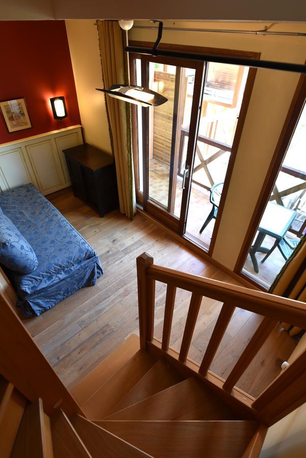 拉克 莱斯小屋酒店 Saint-Alban-de-Montbel 客房 照片
