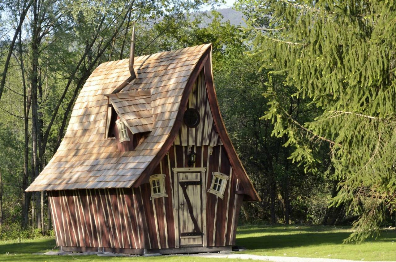 拉克 莱斯小屋酒店 Saint-Alban-de-Montbel 外观 照片